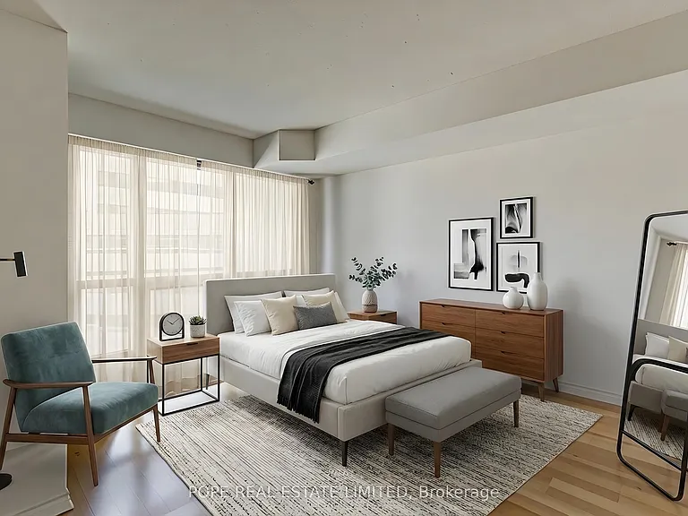 763 Bay St #713 — Photo 3