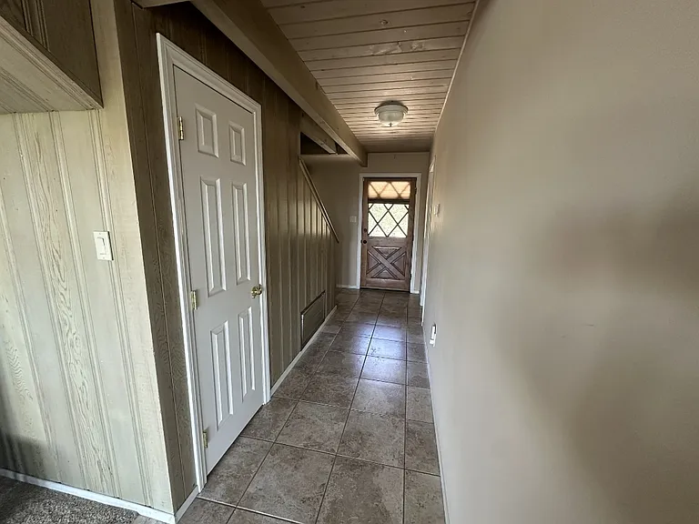 945 N Hospital Rd — Photo 25