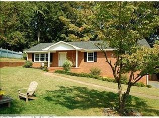 2971 Kedron Ct, Winston Salem, NC 27106