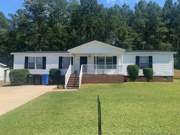 7325 April Dr, Fayetteville, NC 28314