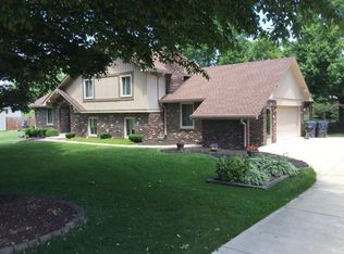 4060 Tarry Ln, Greenwood, IN 46142