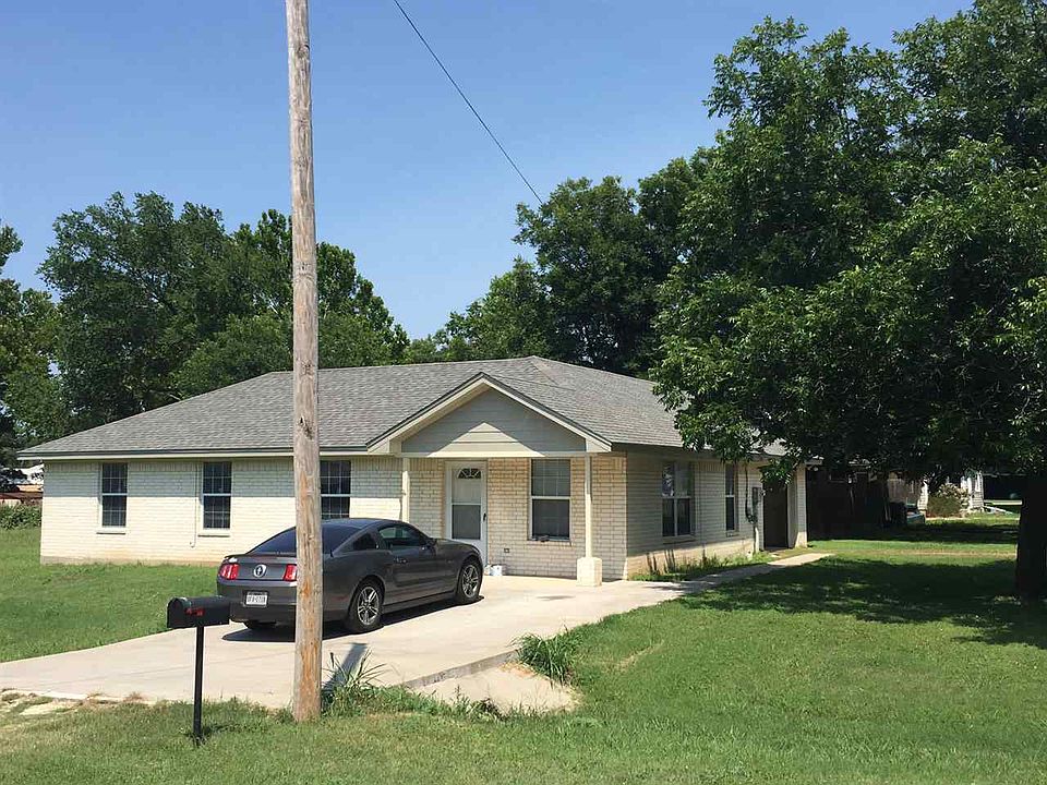 1st image of 407 Live Oak