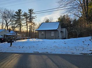 130 South Rd, East Kingston, NH 03827