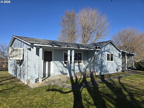 3rd image of 32215 Baxter Rd