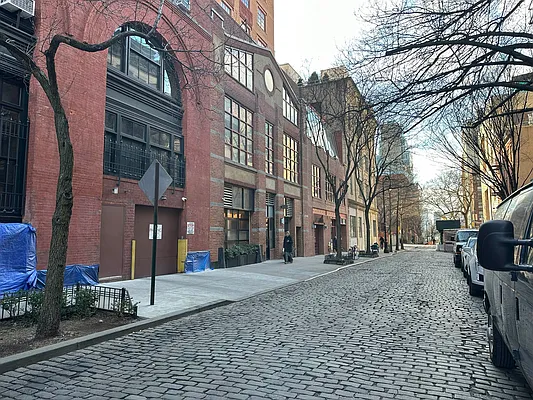 Rented by Waverly Realty Associates | media 12