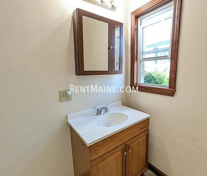 40 Dillingham St — Photo 22
