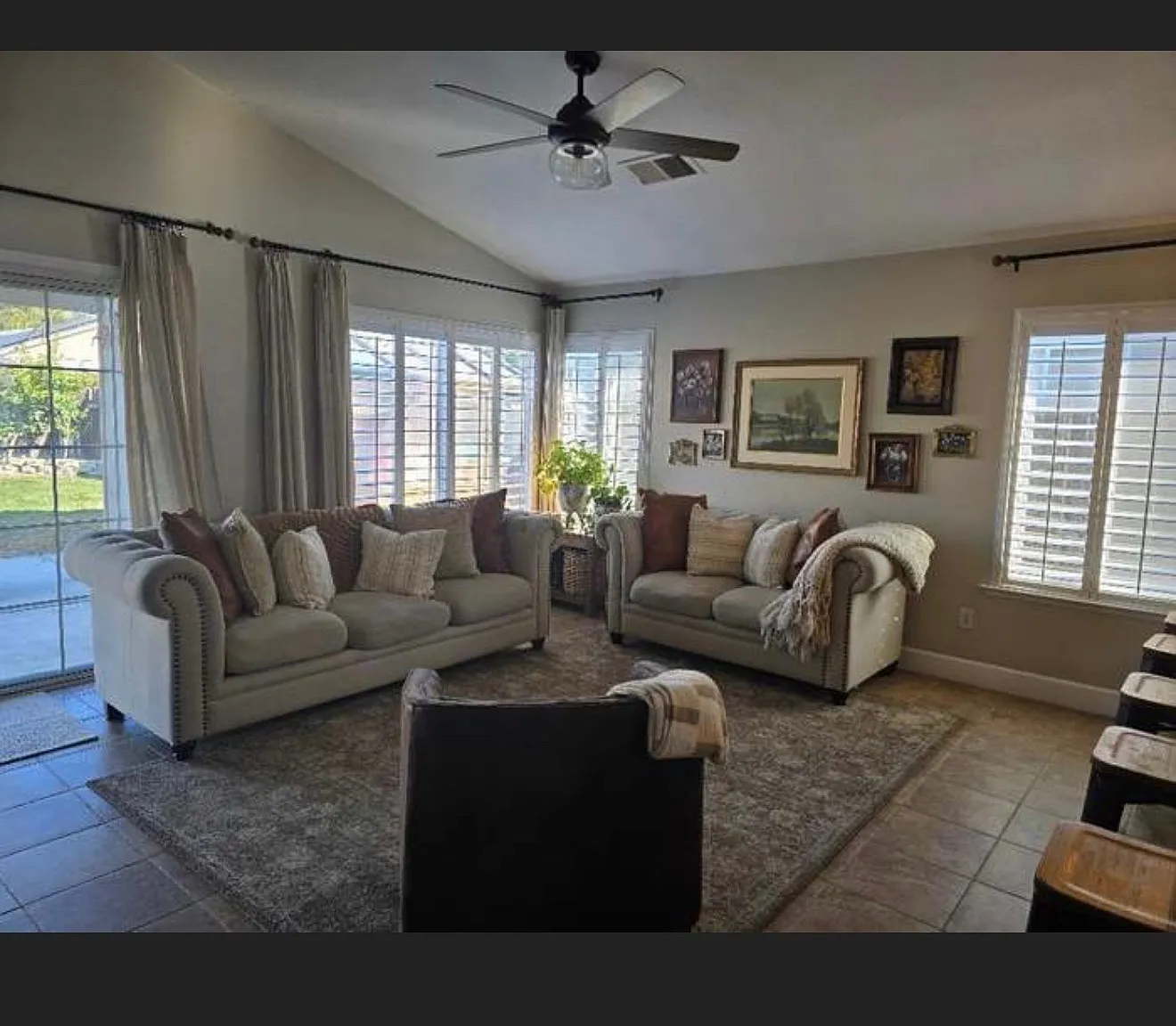 4 bed, 1640 sqft, $3,000 — Photo 3