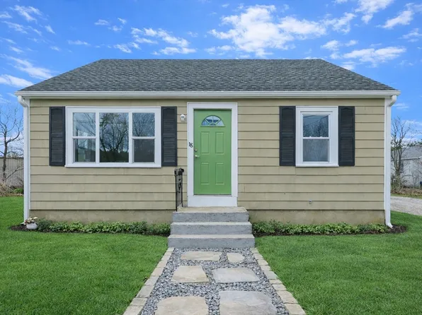 18 Huntington Ave, Plainville, MA 02762