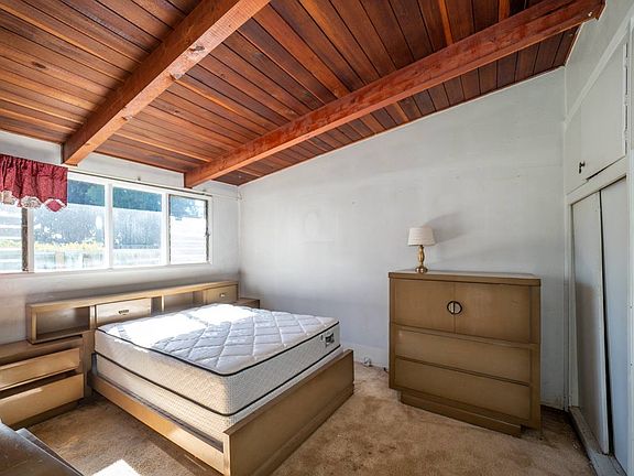 5th image of 30699 Carroll Ave