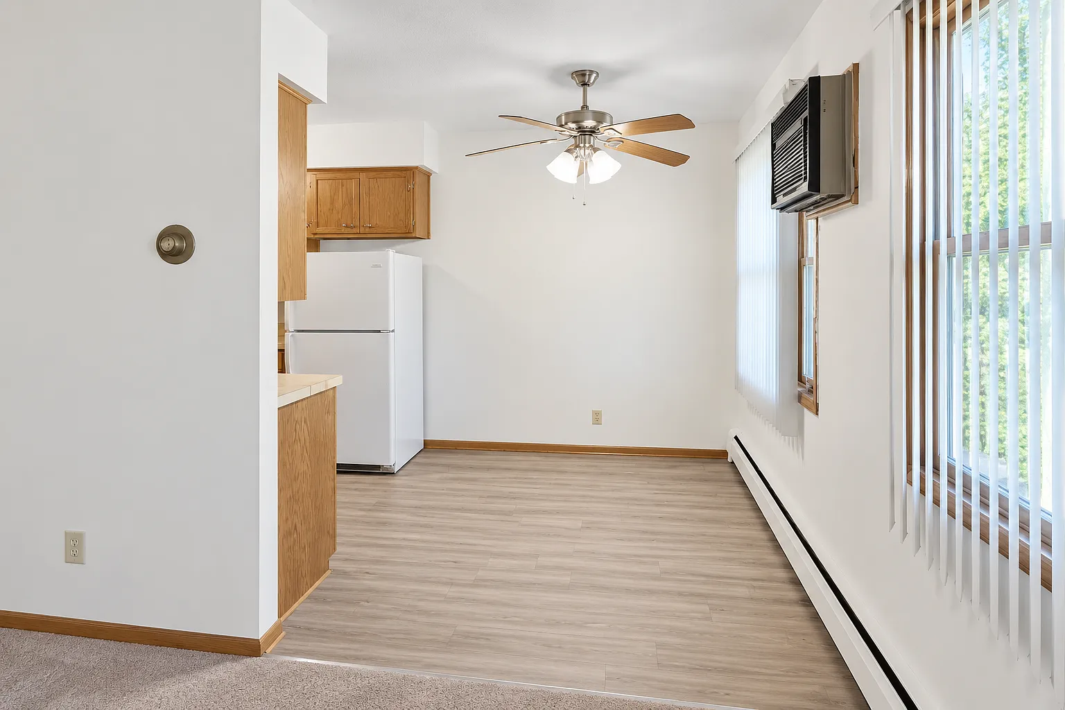 1 bed, $949 — Photo 3