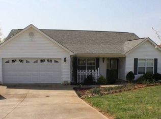402 Amber Lea Dr, Lyman, SC 29365