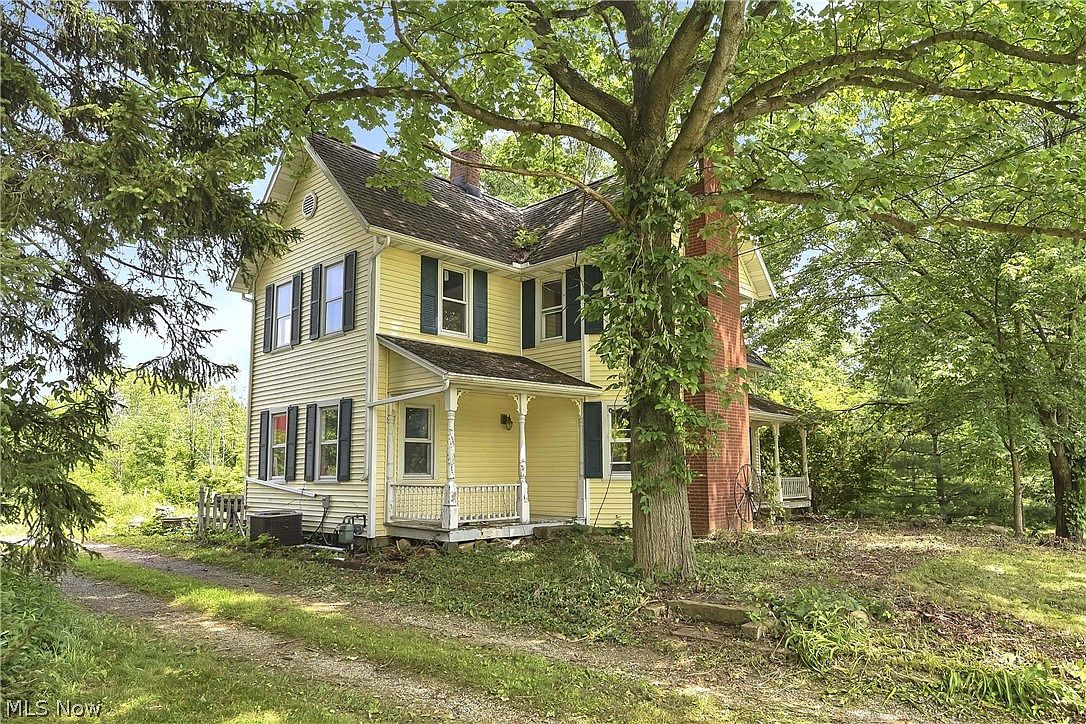 Arry♡ 3645 Zachary Ct, Racine, WI 53403 | Zillow
