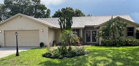 4th image of 1385 NW 32nd Avenue