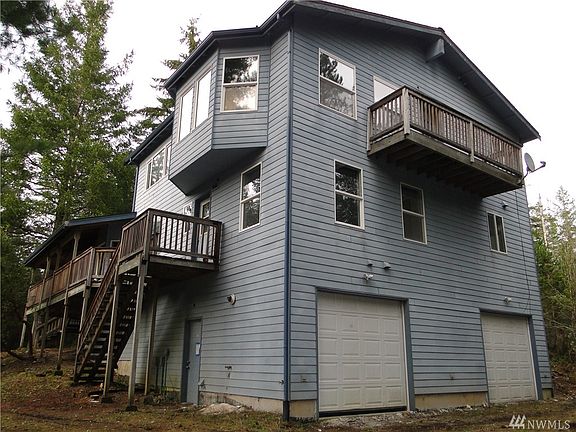 3rd image of 71 NE Mahogany Ct