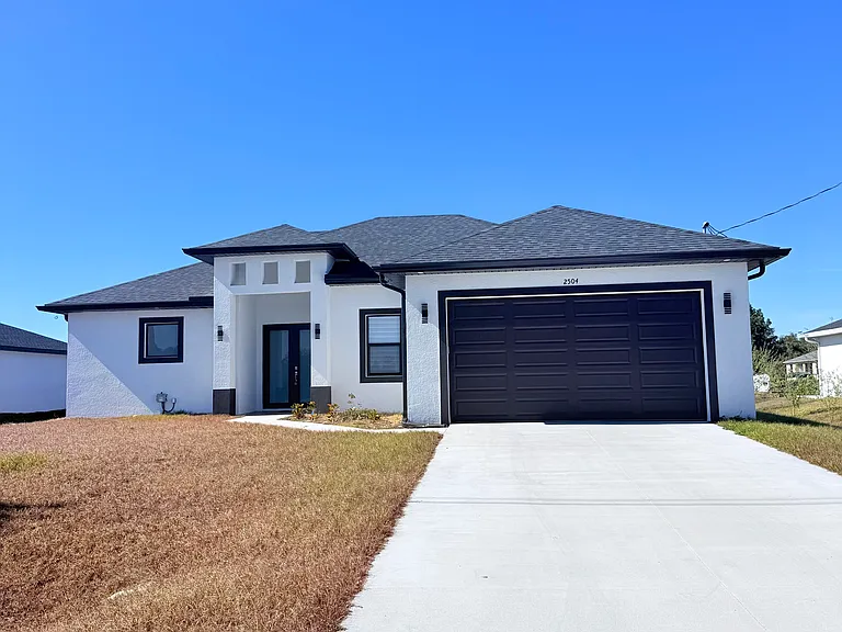 2504 Vera Ave S — Photo 2