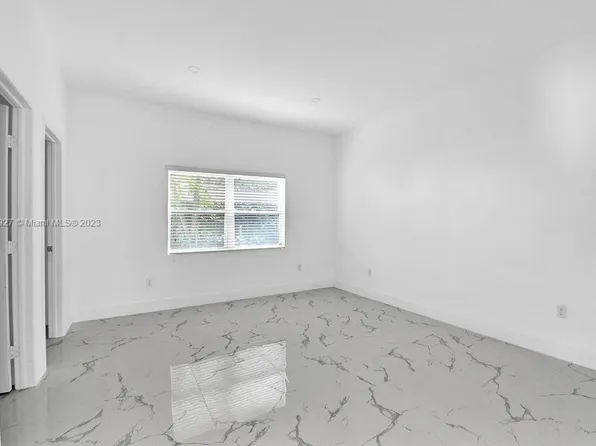 6029 SW 39th St, Hollywood, FL 33023