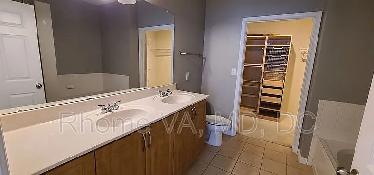 12937 Centre Park Cir #303 — Photo 20