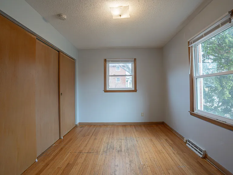 625 Vera Ct — Photo 8