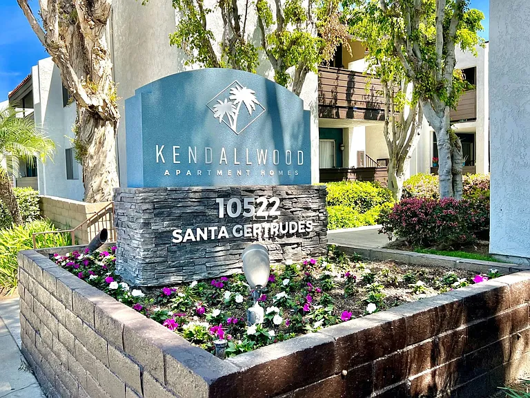 Kendallwood — Photo 18