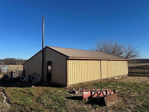 4th image of 19358 Fargo Rd