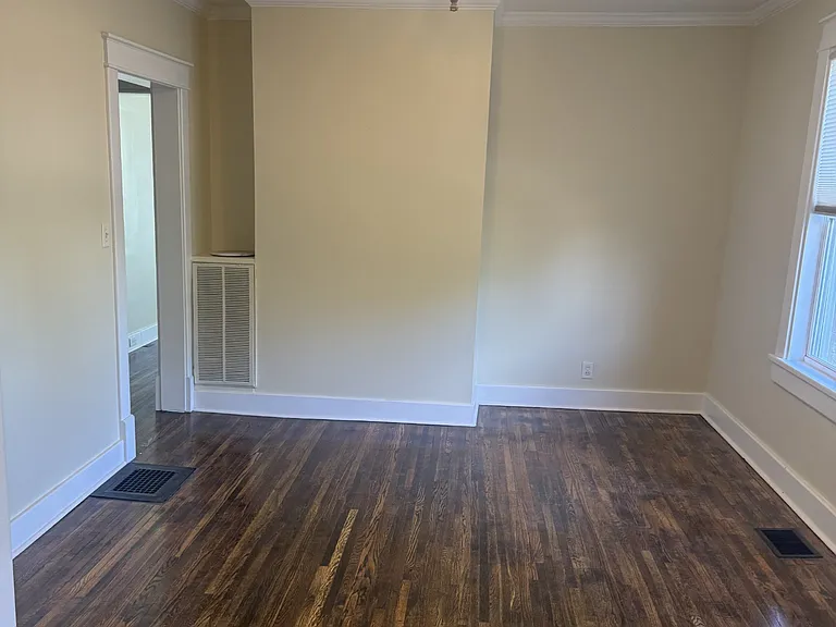 1813 Pearl St — Photo 6