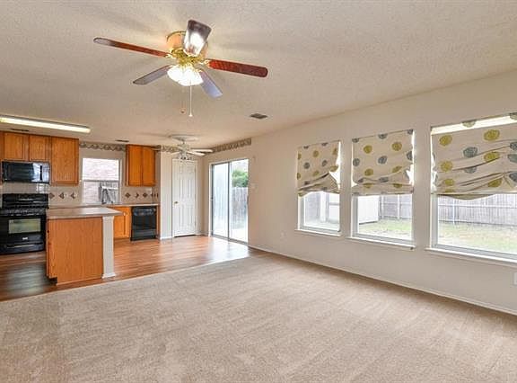5th image of 916 Cattail Dr