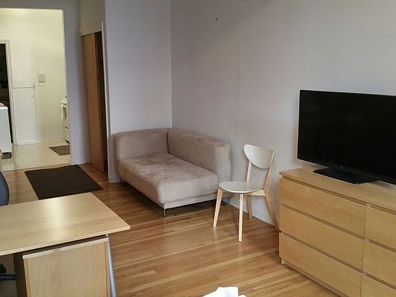 2nd image of 533 W 45th St APT 3D