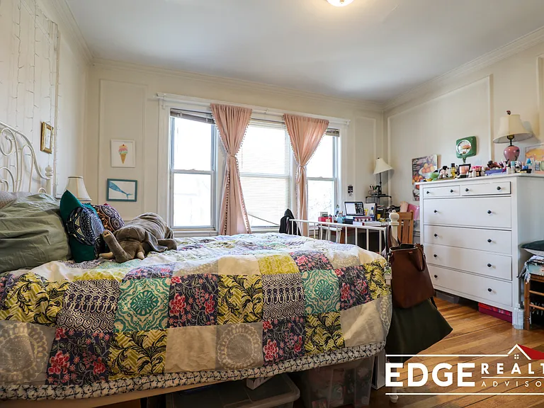 38 Lawton St #1 — Photo 14