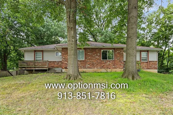 345 S 73rd Dr