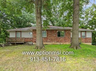 345 S 73rd Dr, Kansas City, KS 66111