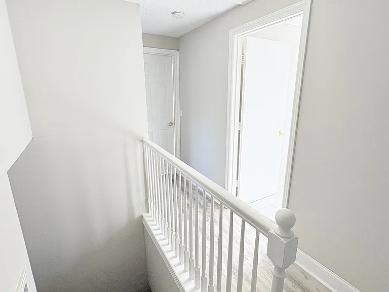 204 Grey Rd — Photo 8