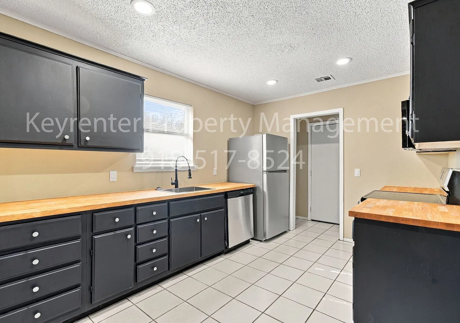 3 Bed 2 Bath Wagoner - Renovated and Move-in Ready! — Photo 2