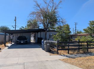 38853 9th St E, Palmdale, CA 93550