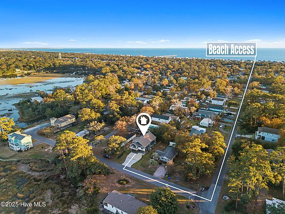 2nd image of 7605 E Yacht Drive NE