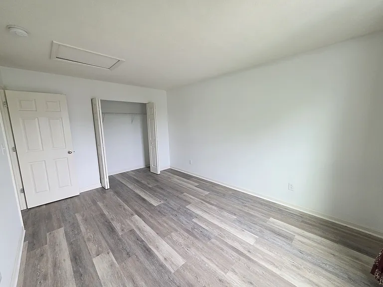 2393 Shadow Bend Dr — Photo 21
