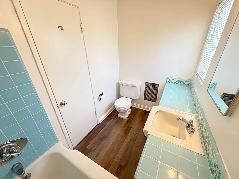 200 E Dryden St — Photo 10