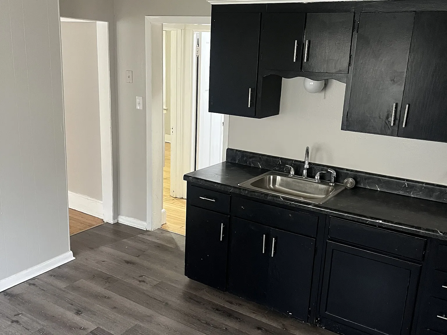 2879 N 41st - 2879 — Photo 2