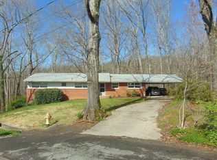 110 Stanton Ln, Oak Ridge, TN 37830