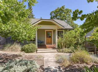 353 Iowa St, Ashland, OR 97520