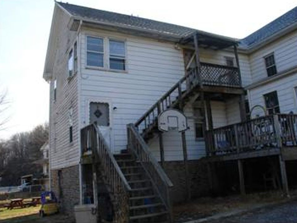 2nd image of 1925 Craley Rd