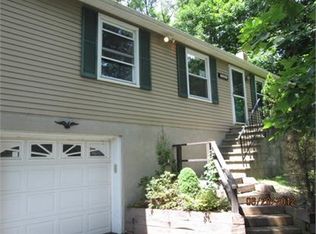 36 Cedar Tree Trl, Wantage, NJ 07461