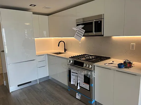 Rented by R New York | media 19