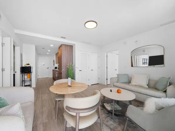 580 72nd St, Miami Beach, FL