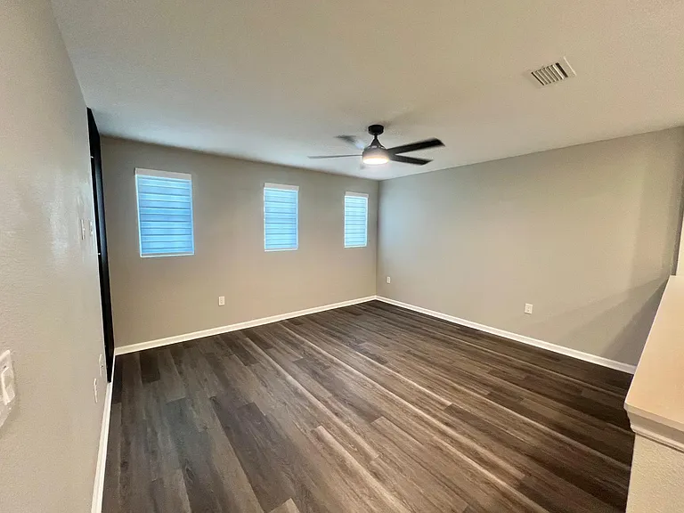 4354 Southern Vista Loop — Photo 16
