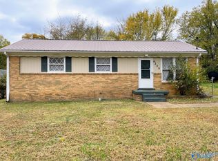 4305 Barry St NW, Huntsville, AL 35810