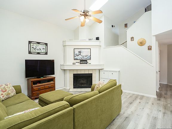 5th image of 13111 BROOK GARDEN LN