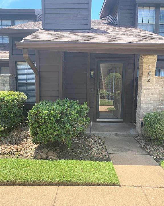 1st image of 2611 Grants Lake Blvd