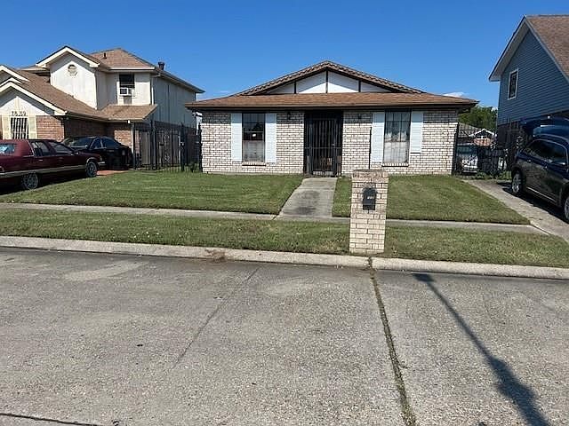 1st image of 7853 Briarwood Dr