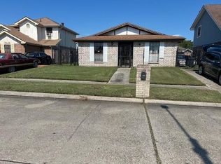 7853 Briarwood Dr, New Orleans, LA 70128