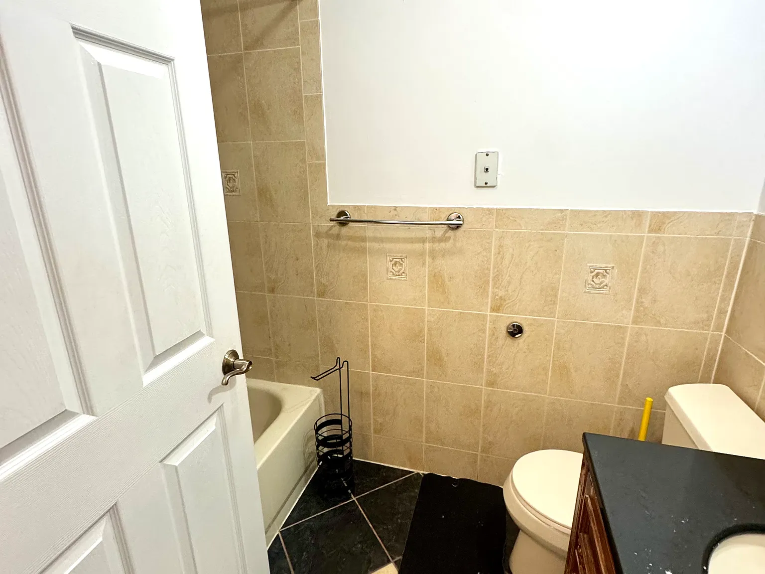 3 bed, $2,900 — Photo 4